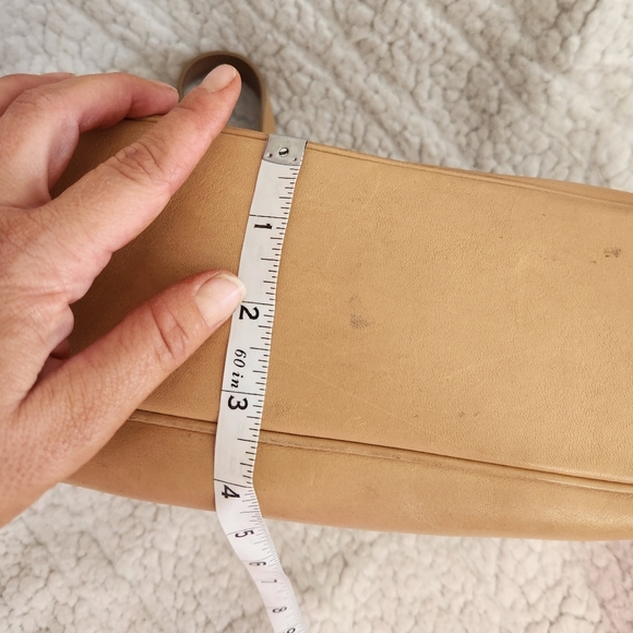 Vintage Coach  Tan Shoulder Bag - Picture 14 of 14